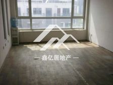 新上 靠山居联排别墅 户型好 位置好 有车位花园