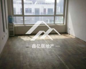 五环边 靠山居联排别墅地上三层 南北庭院 位置好