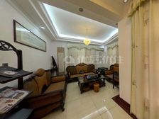 万愽商圈独幢别墅带200方花园 税 少采光好户型好 带车位