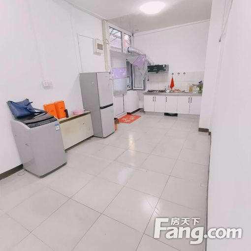  �������ڽִ��Ժǰ�Ŵ�դ������ƽ�� 