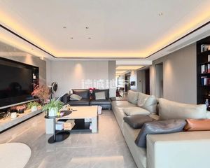 中国铁建西派澜岸 5室2厅 南