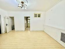 南上山育英!三居室 一楼有院 院内可停车 有地下室