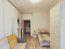 胜利大街育英 中楼层 停车充足 房主诚心出售 店长推荐