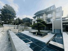 半岛头排江景别墅 送千万豪装 带超大花园和地下室 诚意可谈!