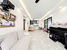 业主诚意卖 价格可谈 高层一线海景(星河山海湾) 带车位