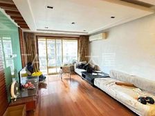 两房朝南 精装修 带车位 非常诚意出售价格还可刀随时配合签约