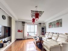 南北通户型,全明采光好,中高区电梯,单价低,有车位