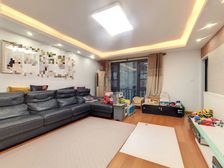 东城郡 4室2厅 163.21平