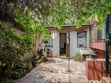 花园洋房 新上 送30平方花园 十年出来一套 地铁口 急售