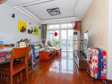 ,DT站对过,一梯两户厅开间4.5 !