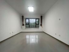 急售!中旅亦府 南北通透 精装修 大两居室 诚心卖 可以看房