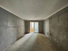 真实在售 三室两卫 楼层好 采光好户型好 纯毛坯 中锐星尚城