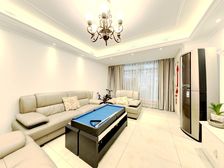 临平路 精装三房 房东急卖 厅南北直通 可以拎包入住