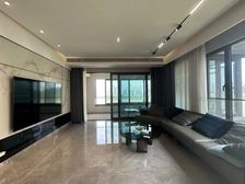 270°采光 转角玻璃 头排正看江 视野开阔