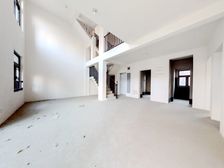 百分百真房源 纯叠墅区清水毛坯上叠,三层加60平方储物间