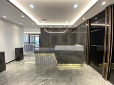 正看八一广场 财富广场 6个办公室 家具可配拎包办公