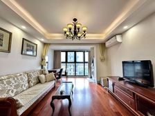 这是一套您看了就想刷卡的房子