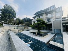 半岛头排江景别墅 送千万豪装 带超大花园和地下室 诚意可谈!