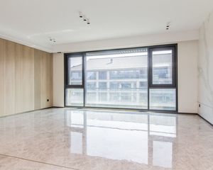 科技大宅!颐和金茂府 !地下车库!4居室采光视野好!