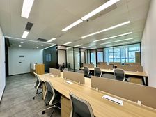 虹桥2元甲级办公室,送超长免租,24独立空调