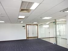 东风路国信大厦 精装修80-200方带间隔 高层远景