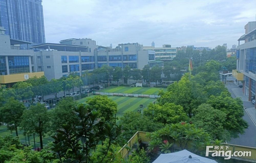 天河客运站天汇创意园地铁口60平带家私一个间隔即租即用