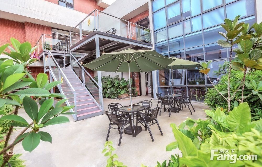 天河客运站天汇创意园地铁口60平带家私一个间隔即租即用