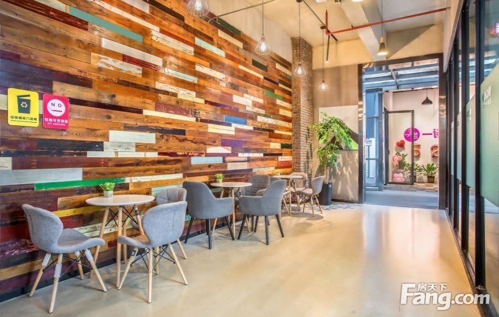 天河客运站天汇创意园地铁口60平带家私一个间隔即租即用