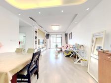 博大海蓝湾 精装三房 保养不错 总价低