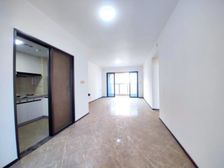 半月岛公园旁 中粮珑湾祥云 大四室 楼层好 一线江景无遮挡