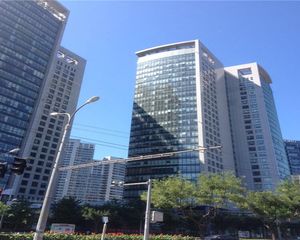 安联大厦 亿利生态 朝外SOHO 万通写字楼整层740平出售
