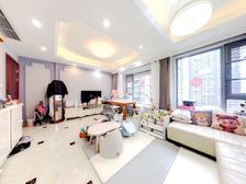 信和御龙山一期 中阶费5000 精装横厅 精装套二