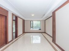 四开间朝南北,南北通透,视野景观无遮挡,满五年