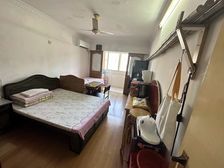 控江路645弄小区 准电梯 中间楼层 正规商品房 临地铁