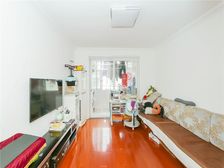 6号线地铁口 户型好 花园位置 业主急售 低市场价