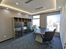 杨高中路地铁站,证大五道口200平精装带家具,拎包办公