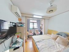 南北房间都带阳台,没有出租过,采光好非顶楼