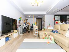 主打甄房源,专业服务,持证上岗,找对人办对事,价格10%起谈