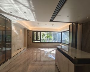 南四环热销红盘 精装实体样板间 中建玖玥府 270度转角窗