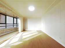 海淀五棵松万地名苑,119平两居,698万,西北向,价格可谈