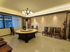 金湖广场南湖边三美南湖名都广场 158万 3室2厅2卫