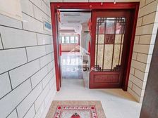 金湖广场地铁1号线和3号线三美总工会宿舍区 159万 4室2