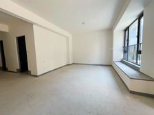 带60平大院 带地下 一手房现房 下叠拼别墅 万科翡翠山语