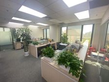 西城月坛甲级写字楼 高层182平 5.5元/平/天