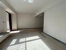 万科翡翠山语 下叠别墅 围子山旁 带南院 万科物业 带地下