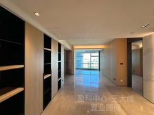 三里屯精装现房出售 一手新房 投资居住都合适 找我有优惠