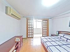 中间楼层南北2房,满五年,业主诚意出售,采光好,随时看房