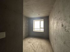 四中!市中心!紫金广场 三居 好楼层毛坯带小房