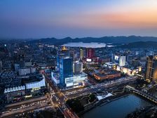 钱江新城核心旺铺仅2.5元!招高端餐饮或大公司总部做食堂等