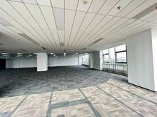 高新区奥创中心得房率80,精装修写字楼双面采光含税